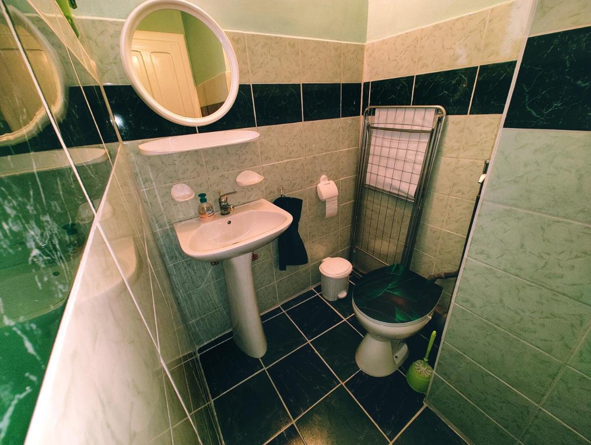 Ten'S Apartment - Spatios Si Linistit Cluj-Napoca Ngoại thất bức ảnh