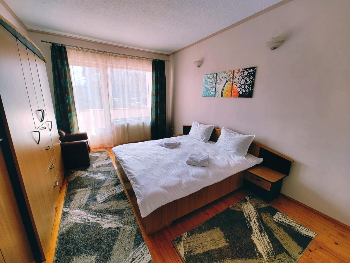 Ten'S Apartment - Spatios Si Linistit Cluj-Napoca Ngoại thất bức ảnh