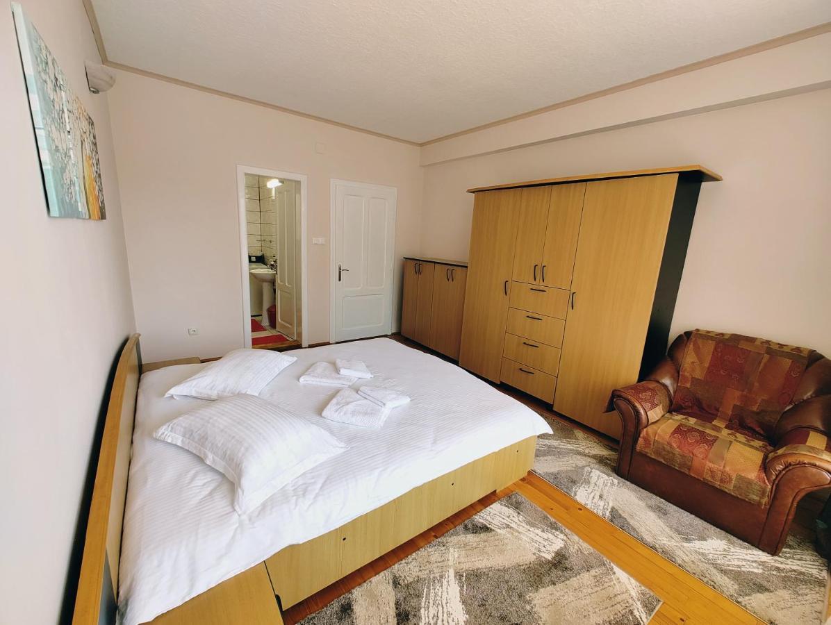 Ten'S Apartment - Spatios Si Linistit Cluj-Napoca Ngoại thất bức ảnh